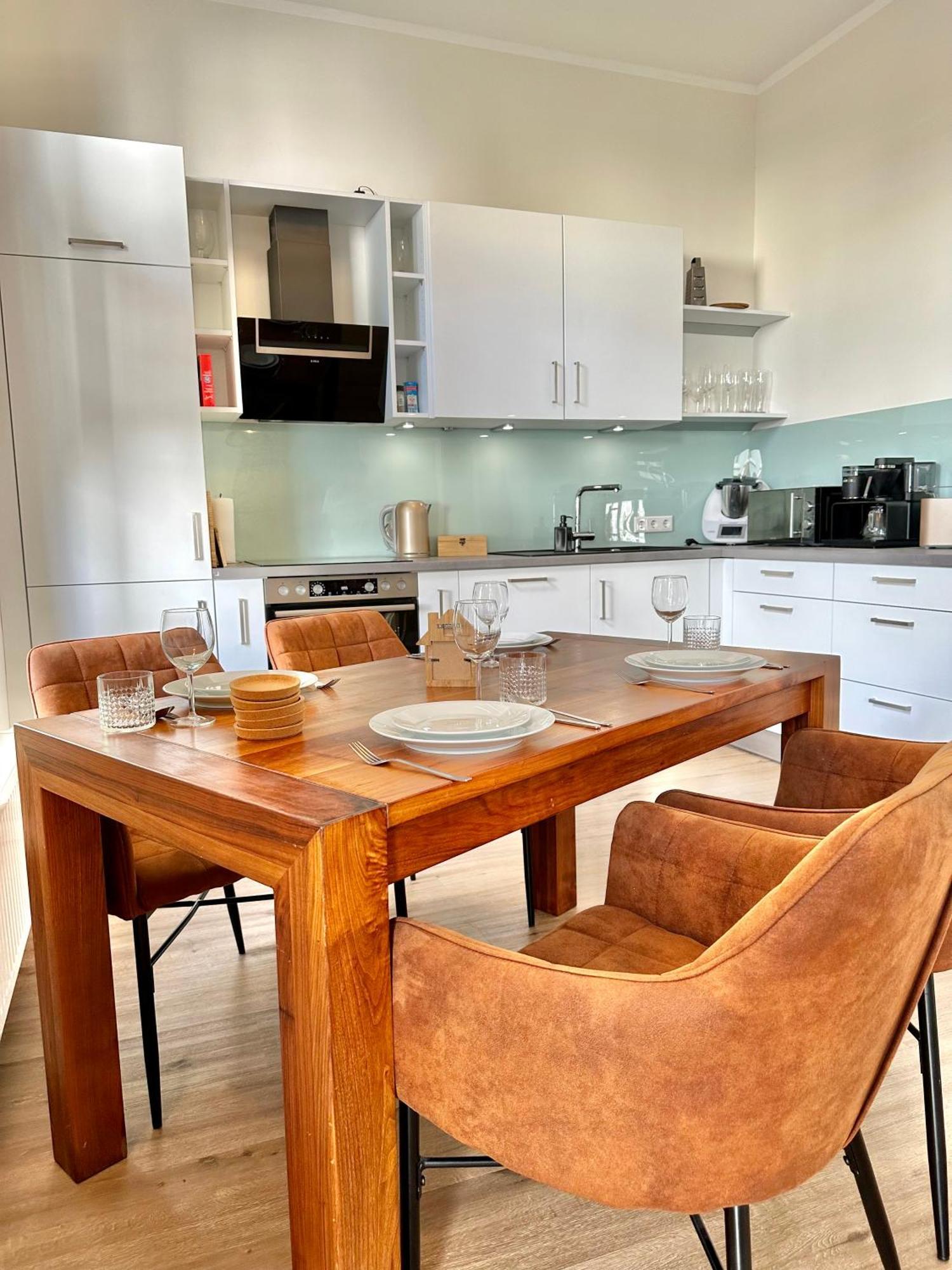 Exklusives City-Apartment Im Herzen Oldenburgs Mit Balkon Und Parkplatz A36 Extérieur photo